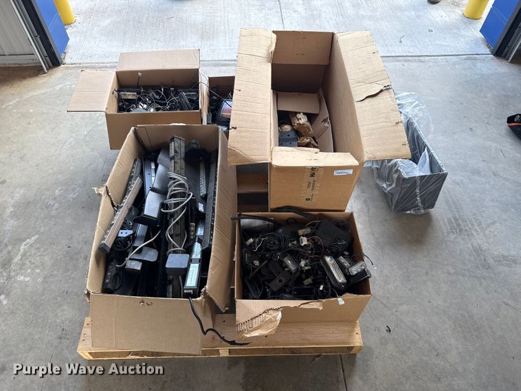 image for item ET6015 Lights and accessories