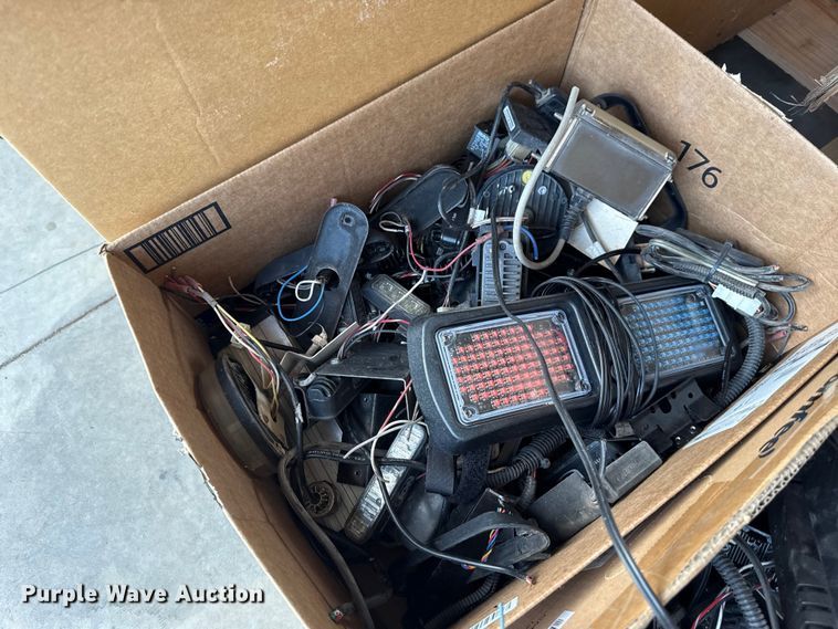 image for item ET6015 Lights and accessories