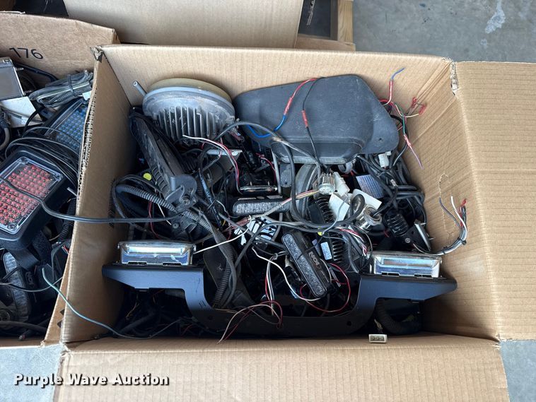 image for item ET6015 Lights and accessories