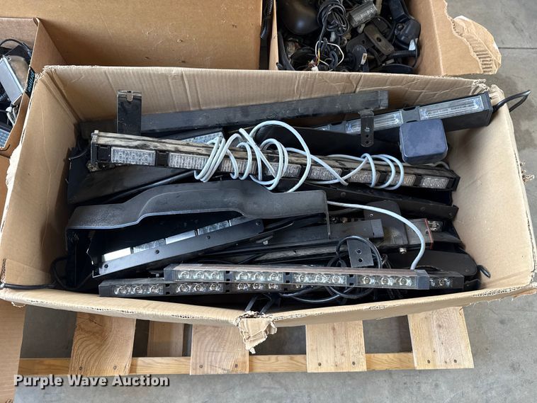image for item ET6015 Lights and accessories