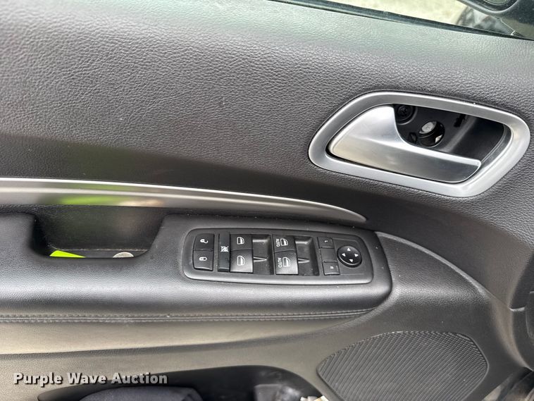 image for item ET6017 2020 Dodge Durango SSV SUV