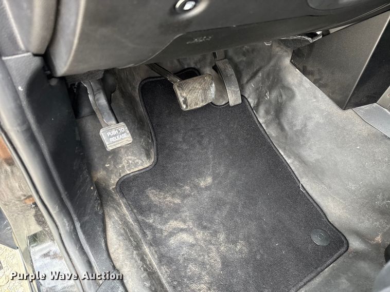 image for item ET6018 2020 Dodge Durango SSV SUV