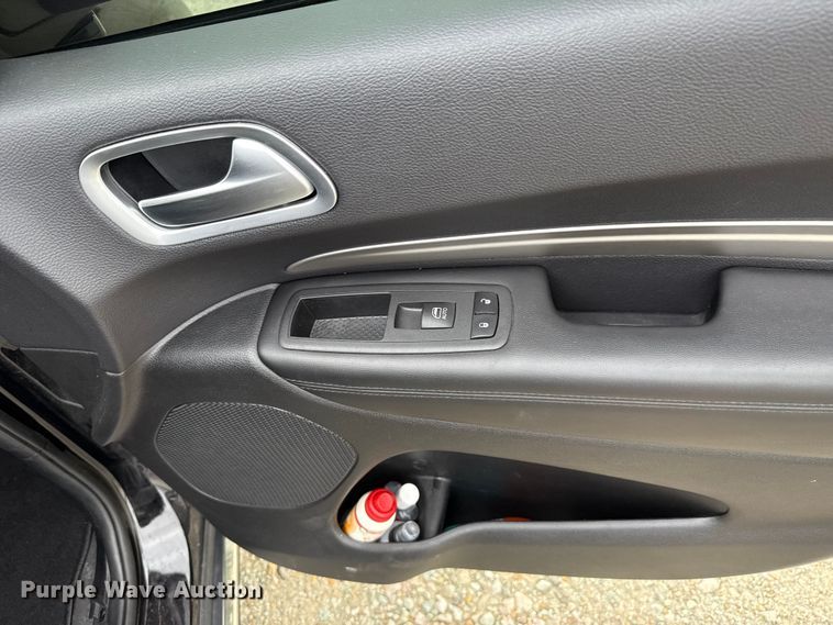 image for item ET6018 2020 Dodge Durango SSV SUV