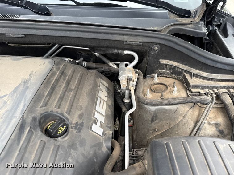 image for item ET6018 2020 Dodge Durango SSV SUV