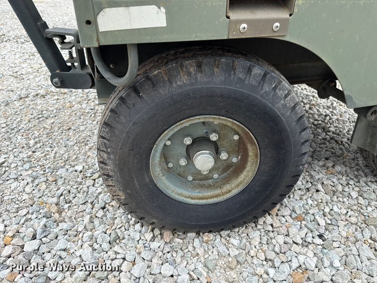 image for item ET6031 1999 T&J FL-1D light plant