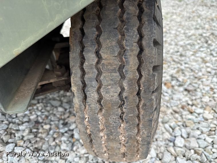 image for item ET6031 1999 T&J FL-1D light plant