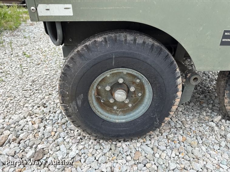 image for item ET6031 1999 T&J FL-1D light plant