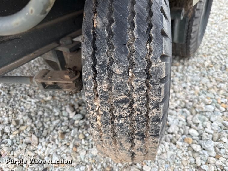 image for item ET6032 1999 T&J FL-1D light plant