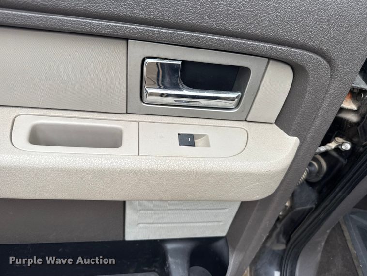 image for item ET6086 2009 Ford F-150 Crew Cab pickup truck