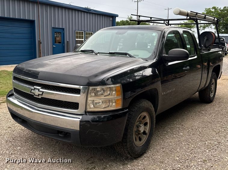 image for item ET6088 2008 Chevrolet Silverado 1500 Ext. Cab pickup truck
