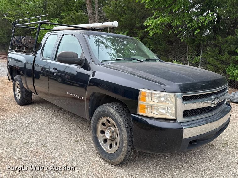 image for item ET6088 2008 Chevrolet Silverado 1500 Ext. Cab pickup truck