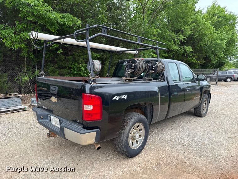image for item ET6088 2008 Chevrolet Silverado 1500 Ext. Cab pickup truck