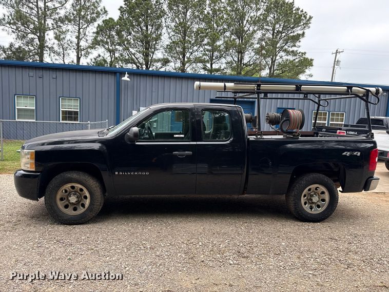 image for item ET6088 2008 Chevrolet Silverado 1500 Ext. Cab pickup truck