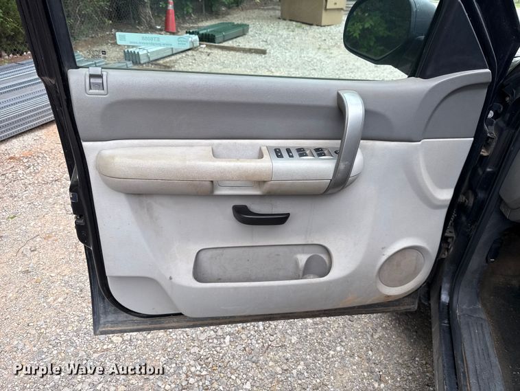 image for item ET6088 2008 Chevrolet Silverado 1500 Ext. Cab pickup truck