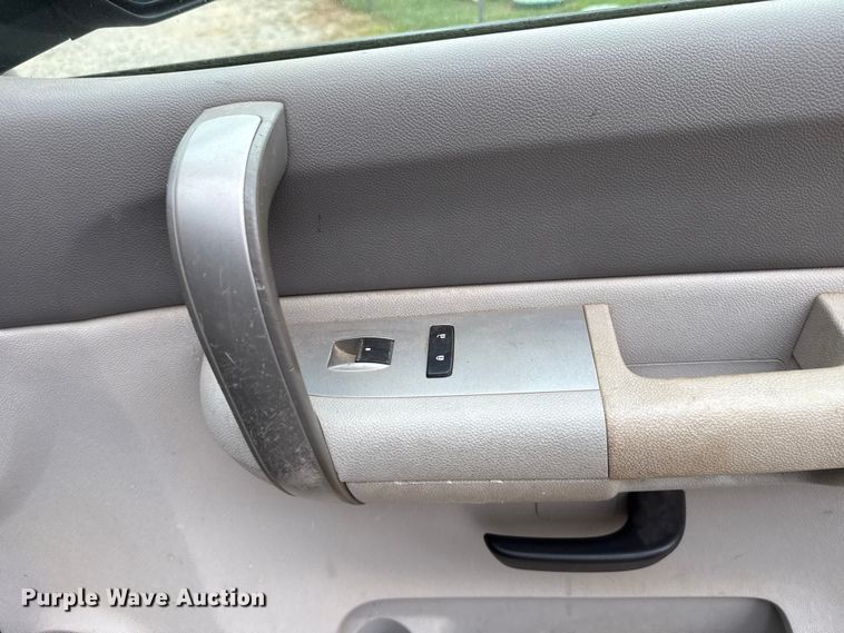 image for item ET6088 2008 Chevrolet Silverado 1500 Ext. Cab pickup truck