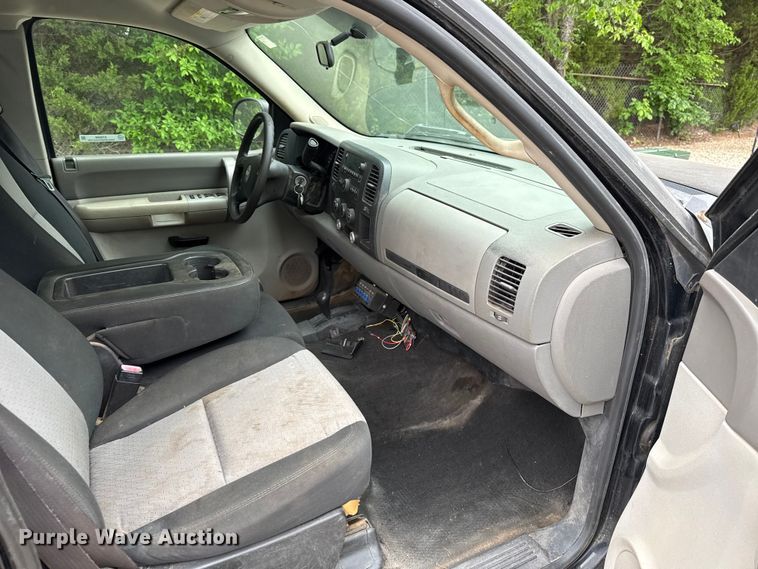 image for item ET6088 2008 Chevrolet Silverado 1500 Ext. Cab pickup truck