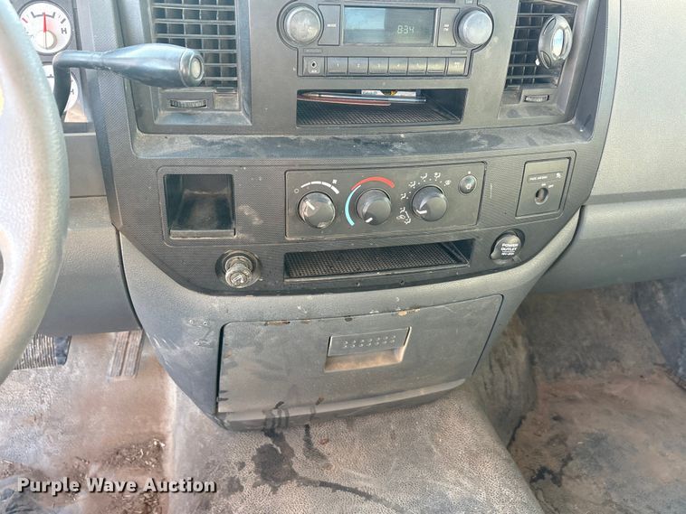 image for item EU0429 2007 Dodge Ram pickup truck