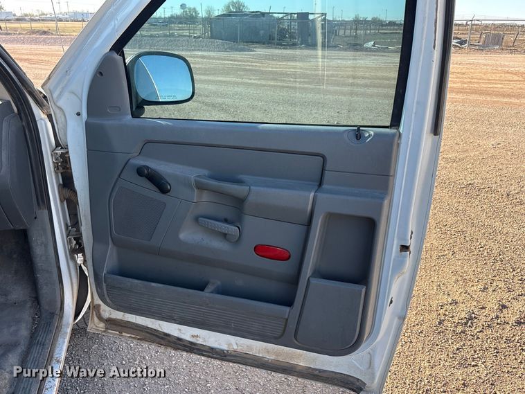 image for item EU0429 2007 Dodge Ram pickup truck