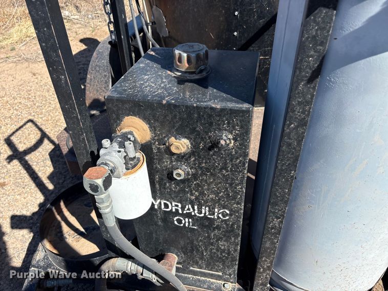 image for item EU0431 1999 Crafco melter applicator