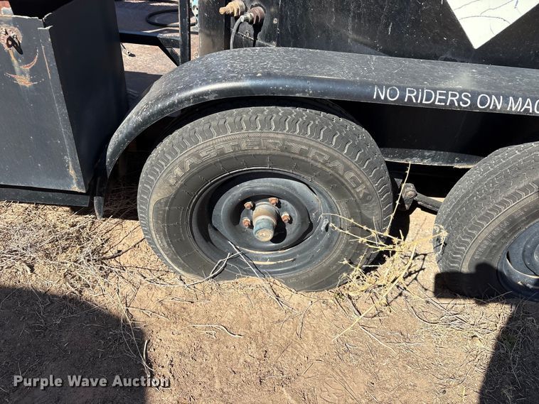 image for item EU0431 1999 Crafco melter applicator