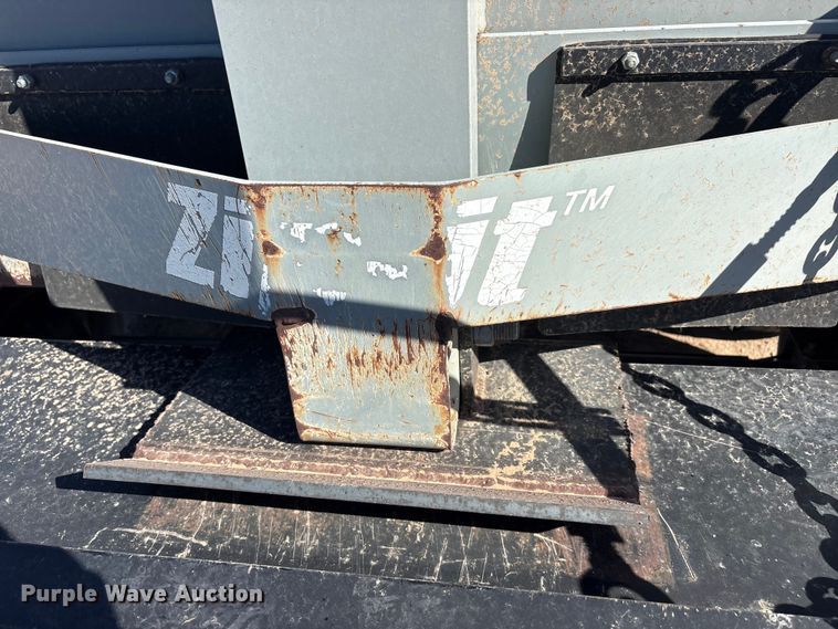 image for item EU0432 Asphalt zipper As-480HD cold planer