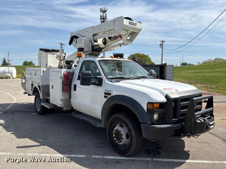 image for item EU0549 2010 Ford F550 Super Duty bucket truck