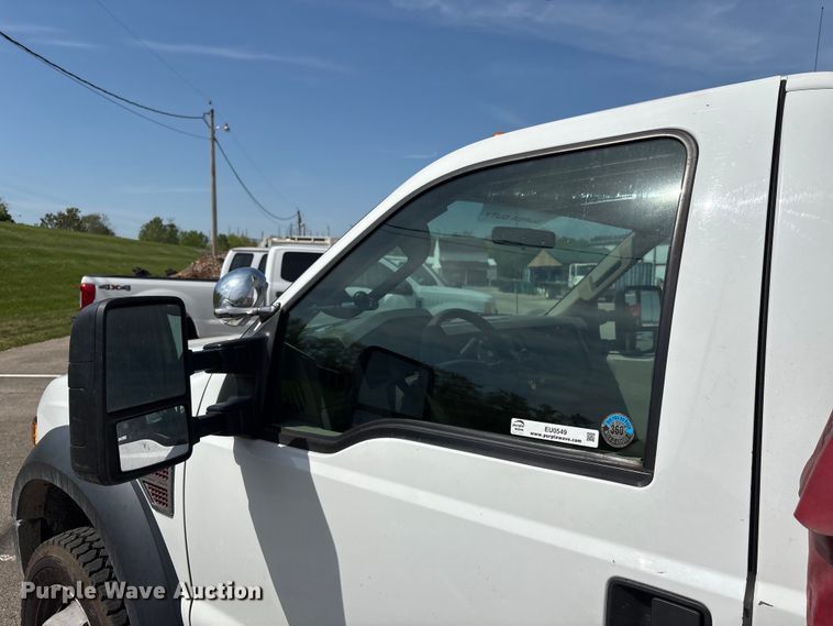 image for item EU0549 2010 Ford F550 Super Duty bucket truck