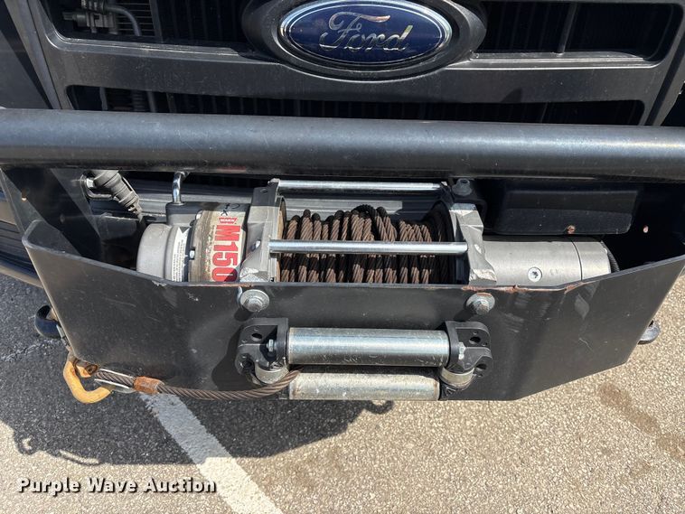 image for item EU0549 2010 Ford F550 Super Duty bucket truck