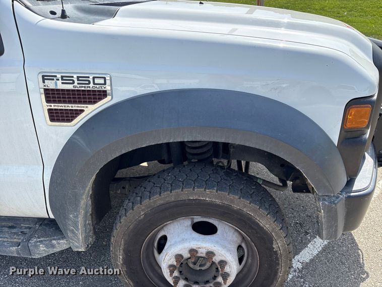 image for item EU0549 2010 Ford F550 Super Duty bucket truck