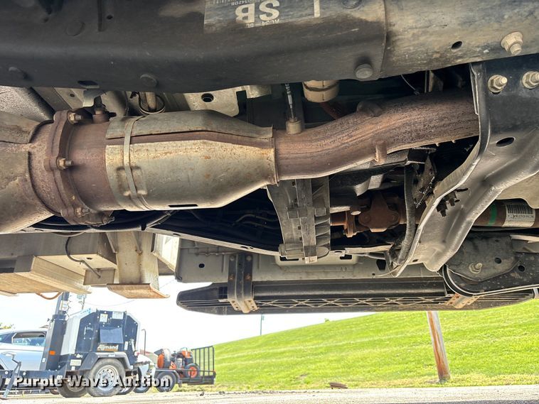 image for item EU0549 2010 Ford F550 Super Duty bucket truck