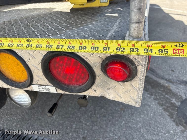 image for item EU0549 2010 Ford F550 Super Duty bucket truck