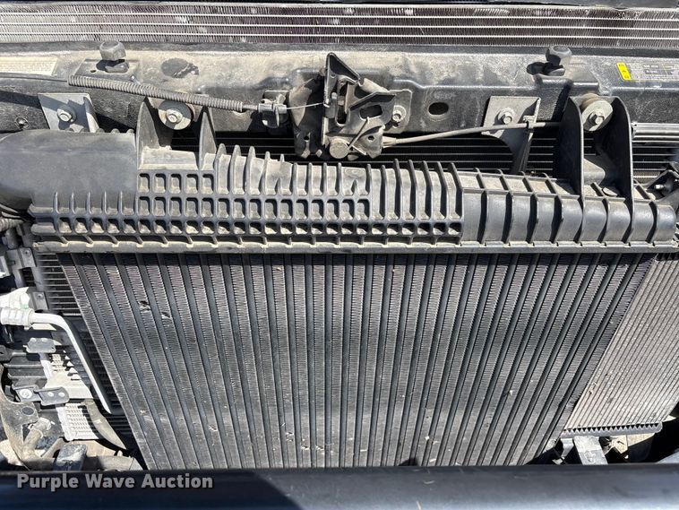 image for item EU0549 2010 Ford F550 Super Duty bucket truck