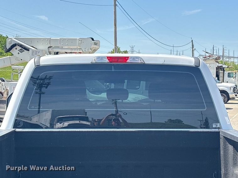 image for item EU0550 2017 Ford F250 Super Duty Crew Cab pickup truck