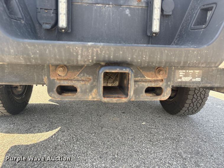 image for item EU0550 2017 Ford F250 Super Duty Crew Cab pickup truck