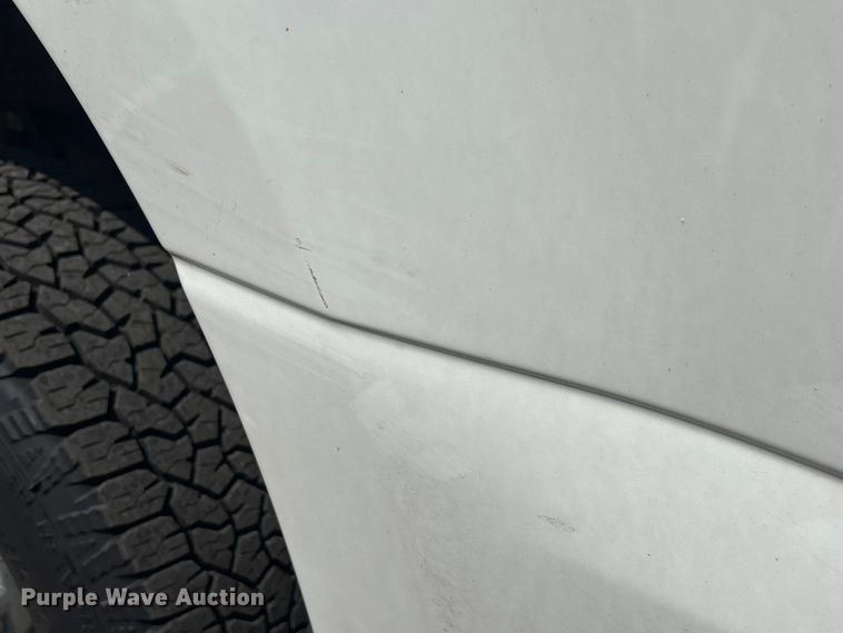 image for item EU0550 2017 Ford F250 Super Duty Crew Cab pickup truck