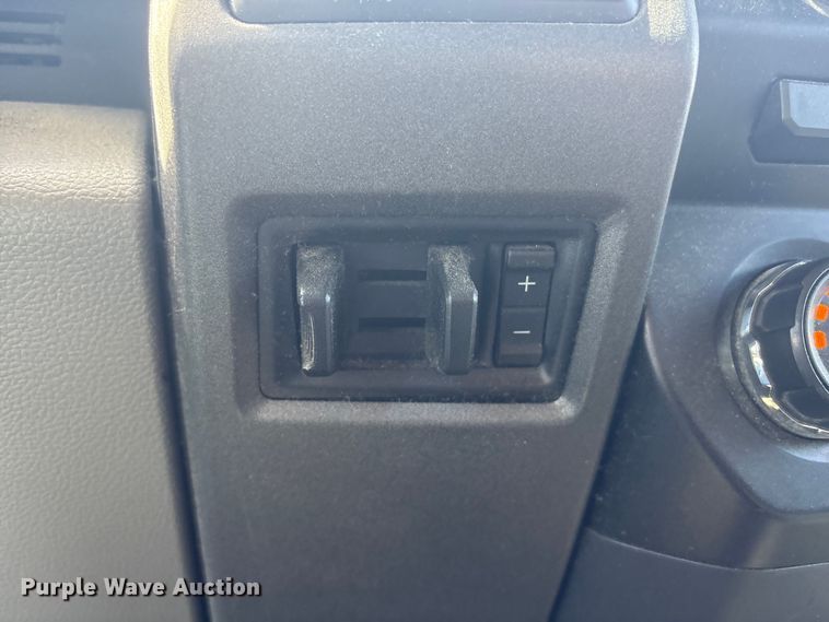 image for item EU0550 2017 Ford F250 Super Duty Crew Cab pickup truck