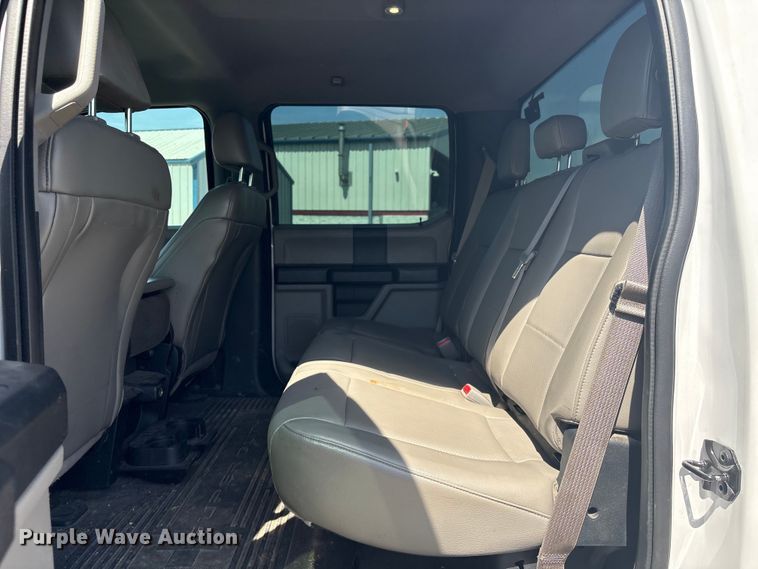 image for item EU0550 2017 Ford F250 Super Duty Crew Cab pickup truck