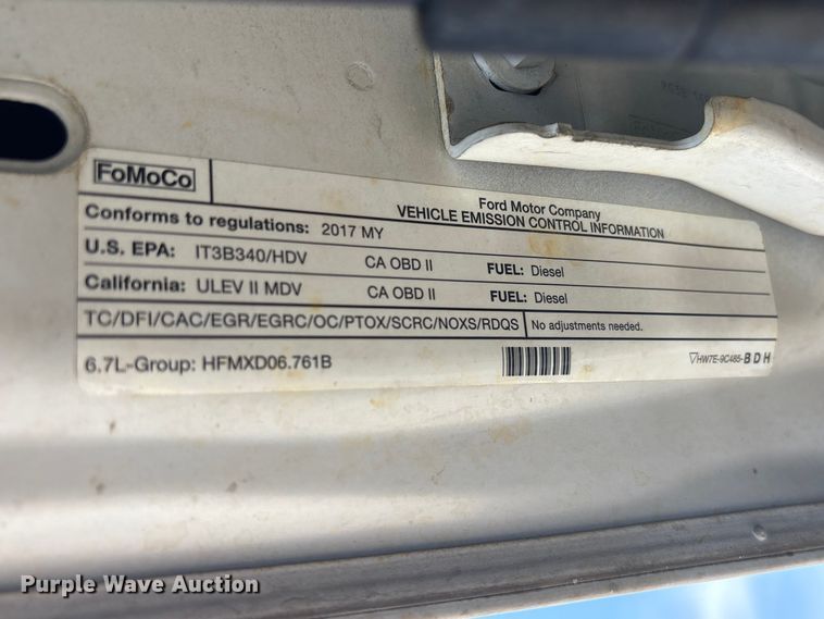 image for item EU0550 2017 Ford F250 Super Duty Crew Cab pickup truck