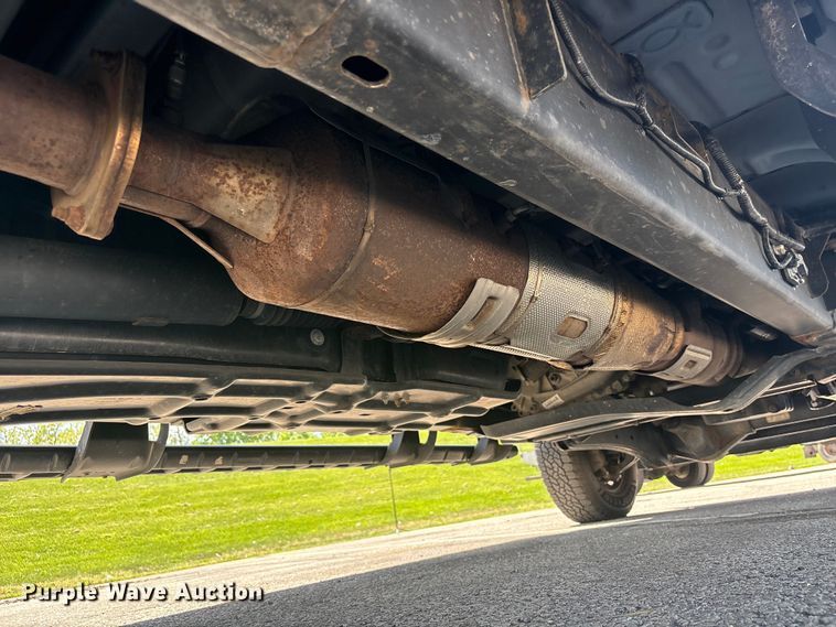 image for item EU0550 2017 Ford F250 Super Duty Crew Cab pickup truck