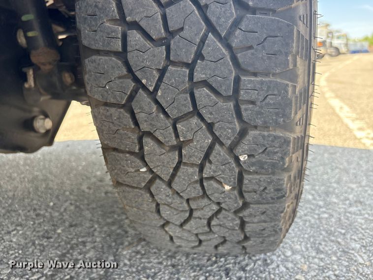 image for item EU0550 2017 Ford F250 Super Duty Crew Cab pickup truck