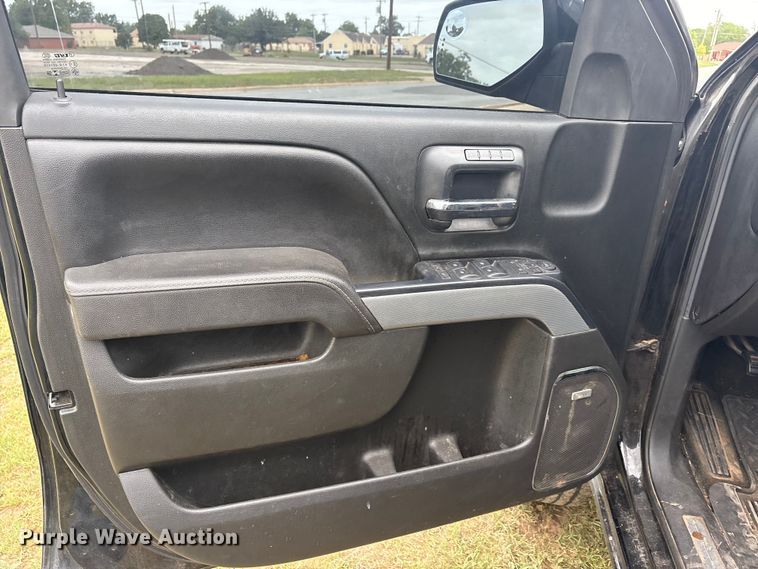 image for item EU5523 2017 Chevrolet Silverado 1500 Crew Cab pickup truck