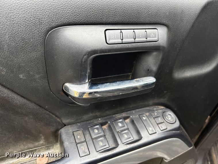 image for item EU5523 2017 Chevrolet Silverado 1500 Crew Cab pickup truck