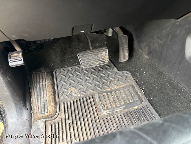 image for item EU5523 2017 Chevrolet Silverado 1500 Crew Cab pickup truck
