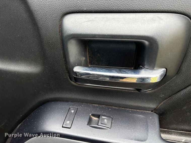 image for item EU5523 2017 Chevrolet Silverado 1500 Crew Cab pickup truck
