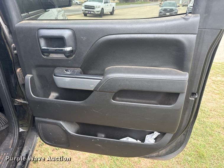 image for item EU5523 2017 Chevrolet Silverado 1500 Crew Cab pickup truck