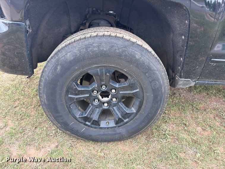 image for item EU5523 2017 Chevrolet Silverado 1500 Crew Cab pickup truck