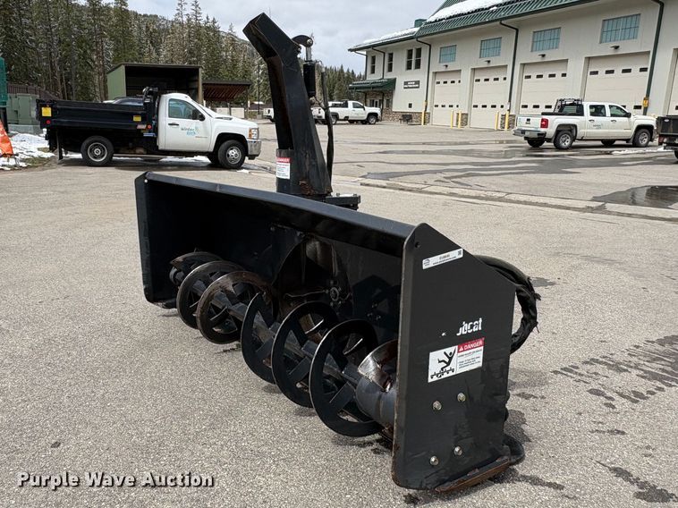 image for item EU8646 2009 Bobcat SBX240 skid steer snow blower