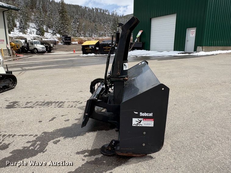 image for item EU8646 2009 Bobcat SBX240 skid steer snow blower