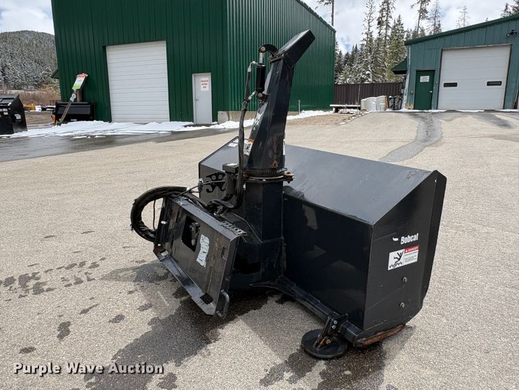 image for item EU8646 2009 Bobcat SBX240 skid steer snow blower
