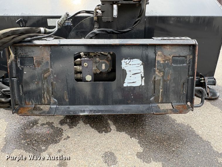 image for item EU8646 2009 Bobcat SBX240 skid steer snow blower